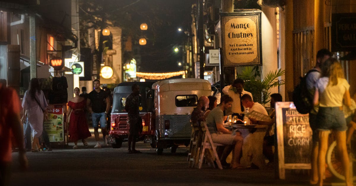 Experience Galle's lively evening scene with street dining and vibrant nightlife in Sri Lanka.